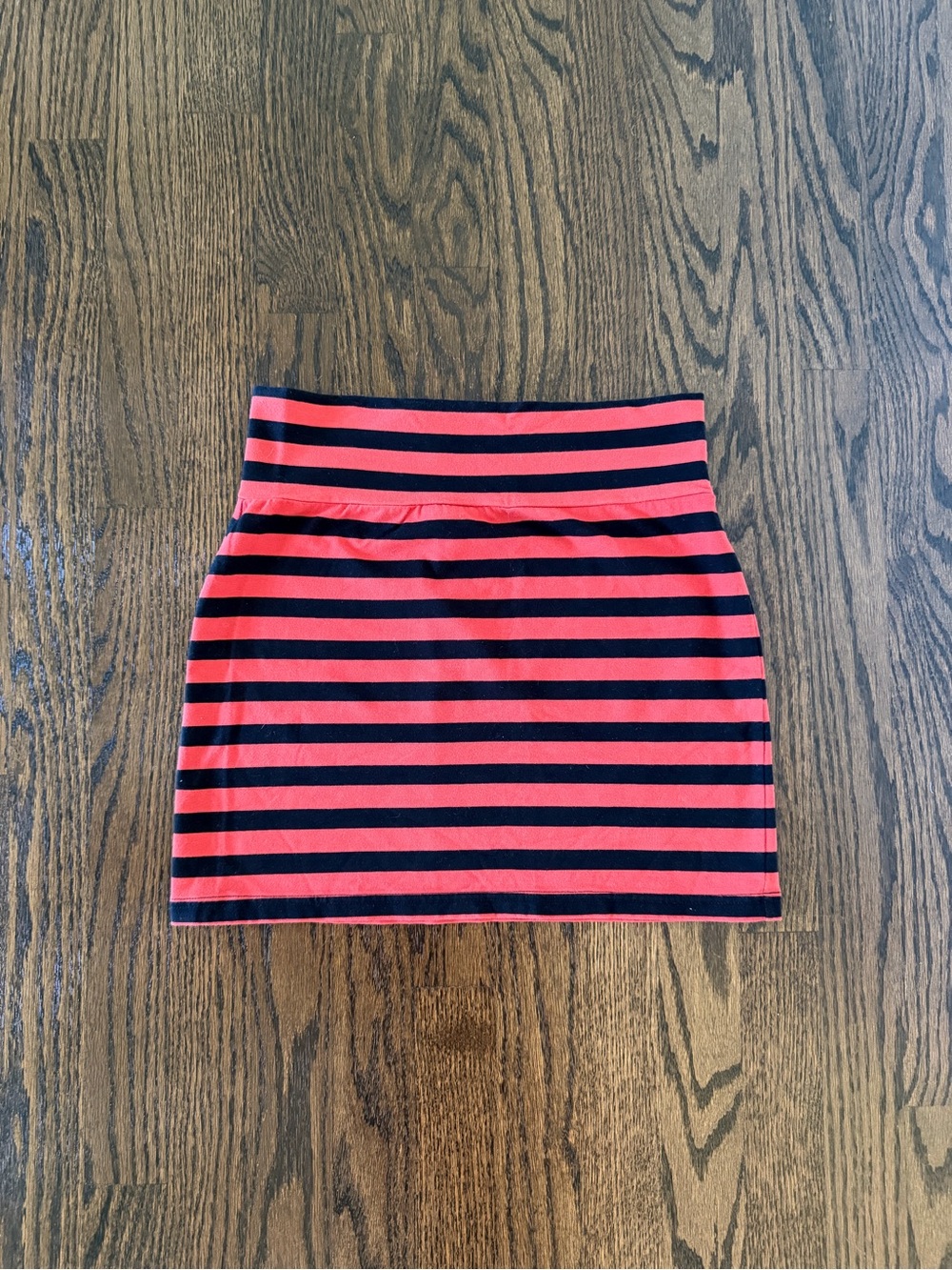 Striped Red and Black Stretch Mini Skirt | Size Medium